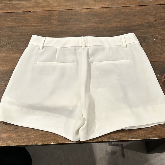 Vince white shorts - Picture 3 of 6